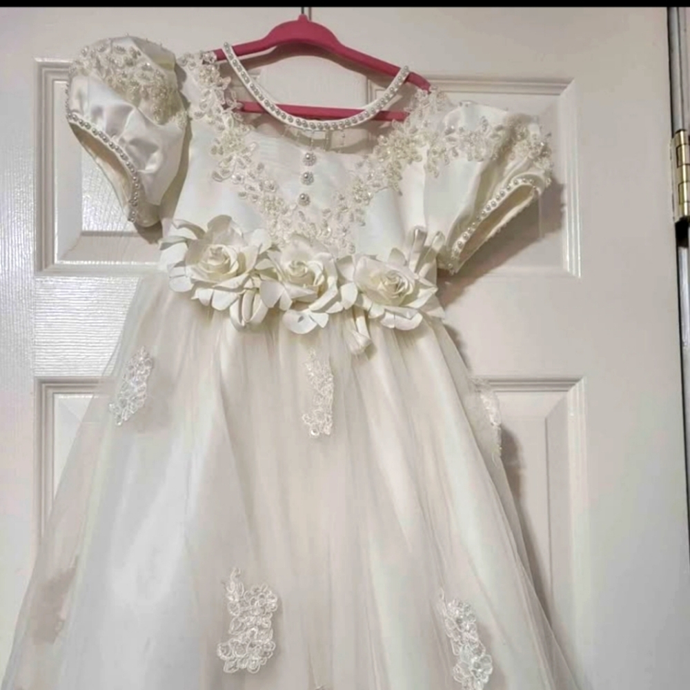 Girls dress